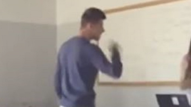 Ultime notizie scuola, marted&igrave; 27 settembre 2016: docente aggredita da studente