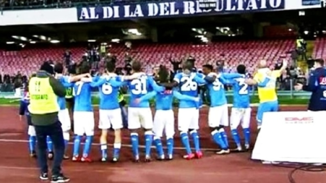 Napoli-Frosinone 4-0: festa Champions per gli azzurri - napolitoday.it