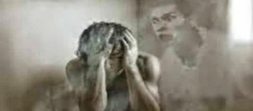 Um "encosto", ou esp&iacute;rito obsessor pode prejudicar uma pessoa de v&aacute;rias formas