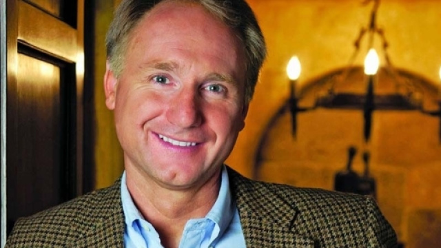 Dan Brown's Biography - Florence Inferno - florenceinferno.com