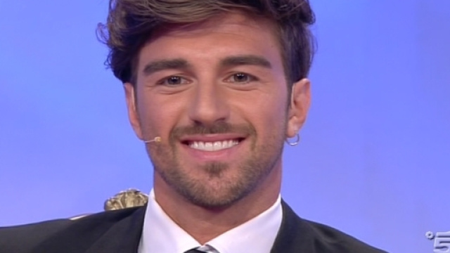 Scelta di Andrea Giulia video-foto | Uomini e Donne - blogosfere.it