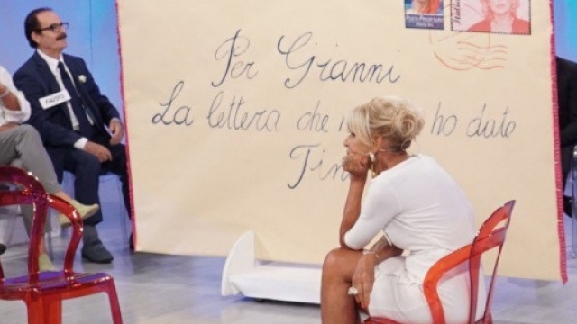 Uomini e Donne - Trono over: Gemma e Giorgio a confronto, Tina all'attacco.