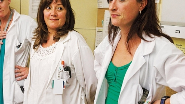 Formation en soins infirmiers - Bac ou DEC? | Le Devoir - ledevoir.com