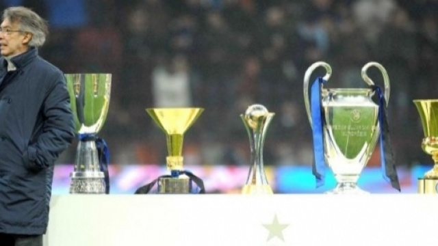 Massimo Moratti si gode i 5 trofei conquistati nel 2010