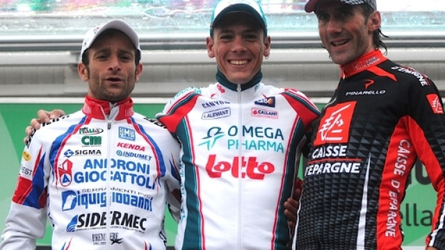Michele Scarponi sul podio del Giro di Lombardia