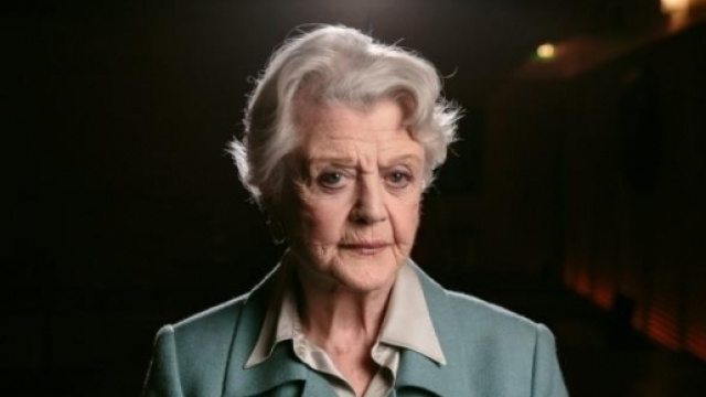 Angela Lansbury, la nuova entrata del cast.