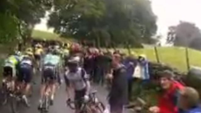 Cavendish fermo vicino allo spettatore