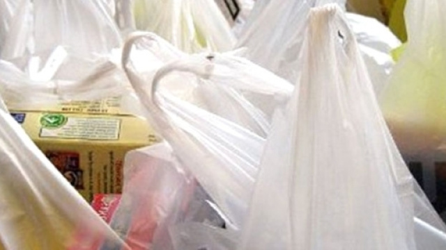 Le shopper per la spesa saranno eliminate entro 2 mesi.