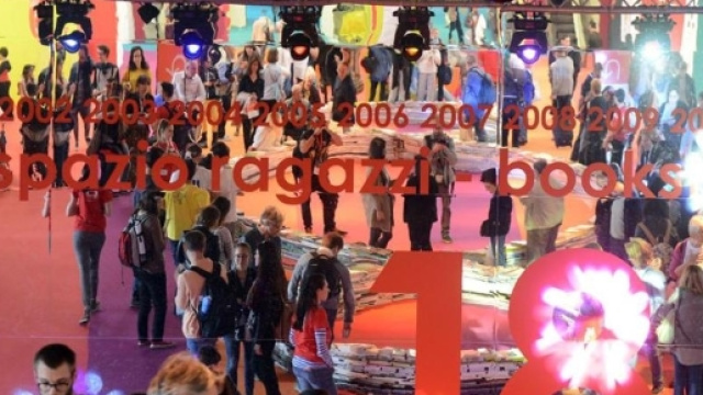 Milano cerca di soffiare il Salone del Libro a Torino - La Stampa - lastampa.it