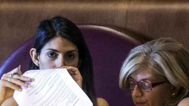 Roma, indagata Paola Muraro. E Travaglio critica.