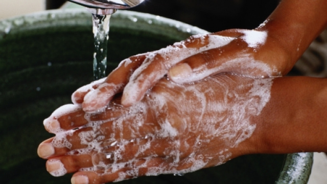 Saponi con triclosano banditi dalla Fda americana