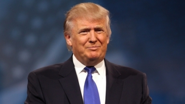 Donald Trump esalta il governo di Putin in Russia