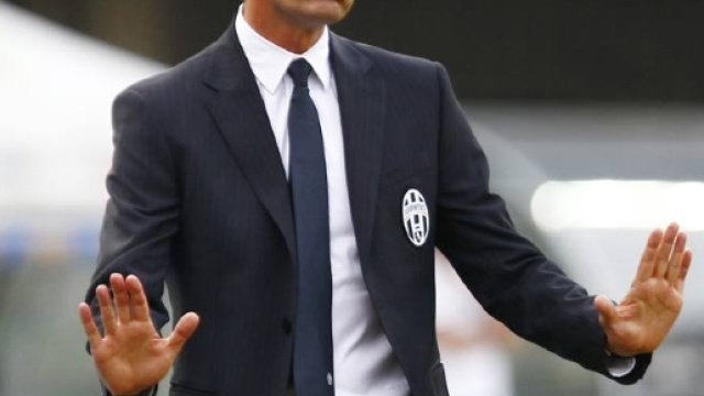 Chievo-Juventus 0-1, autogol di Biraghi. Allegri comincia con una ... - gazzetta.it