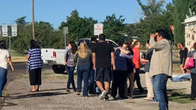 Texas: ragazza entra in un liceo e spara, poi si suicida