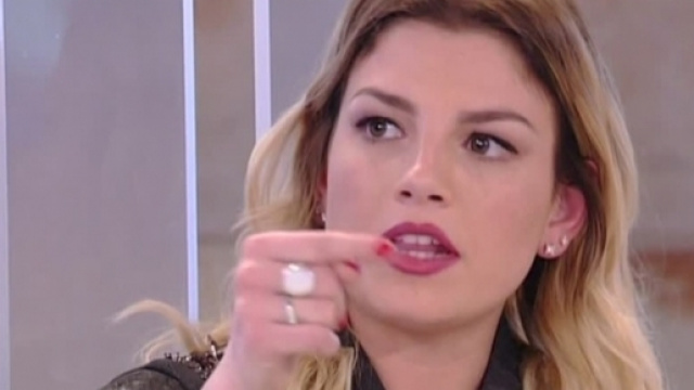 Emma Marrone arrabbiata con i fan.