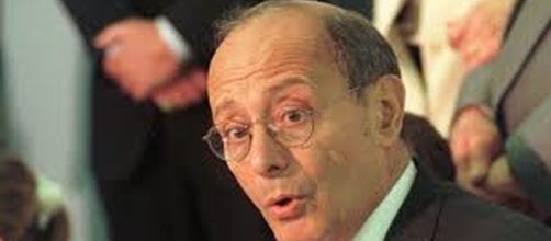 Former Senator Alfonse D'Amato was kicked off a Jet Blue flight for exercising his free speech rights re: Google Advanced Images.