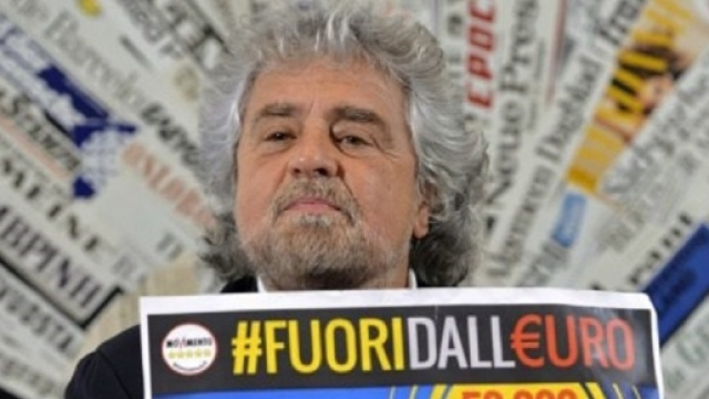 Beppe Grillo, da sempre sostenitore della fuoriuscita dell'Italia dall'Eurozona: dal M5S un tentativo fallito di svolta moderata