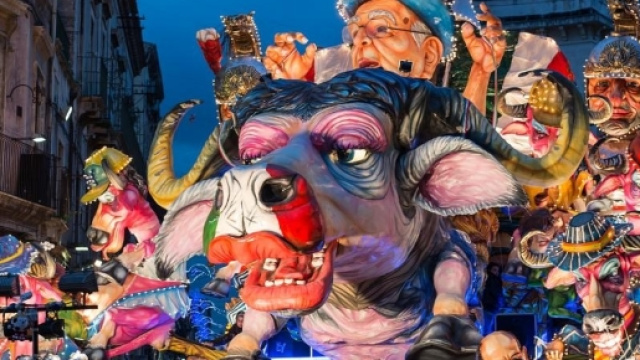 Cento, Fano, Acireale, Venezia, Ivrea: scoppia il Carnevale, ecco ... - meteogiuliacci.it