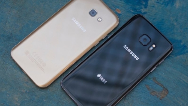 Samsung Galaxy A5 2017, Galaxy A3 2017: prezzi pi&ugrave; bassi sottocosto di febbraio