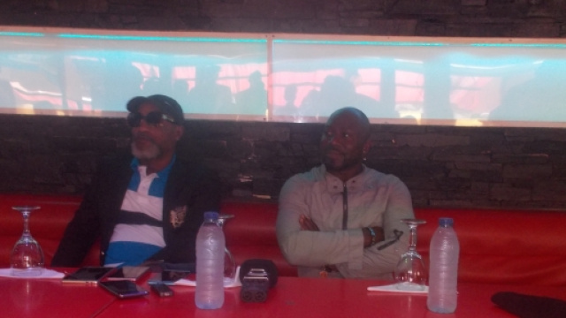 L'artiste Koffi Olomid&eacute; et l'annonceur et promoteur Serge Tamba