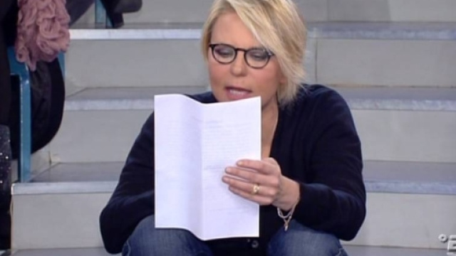 Maria De Filippi perde le staffe a Uomini e Donne: ecco cos'&egrave; ... - sologossip.it