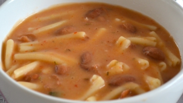 Pasta e fagioli, una ricetta antica che portiamo in tavola anche nei giorni nostri