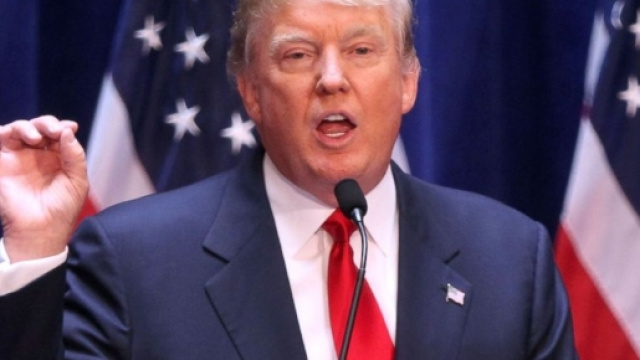 Trump prima conferenza stampa da presidente Usa