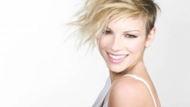 Un nuovo amore per Emma Marrone? Forse all'interno di Amici - chedonna.it
