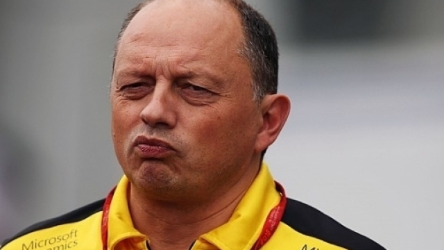 Vessaur e Renault si separano: l'addio.