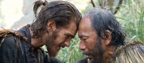 Andrew Gardfield en el papel del padre Sebasti&atilde;o Rodrigues.