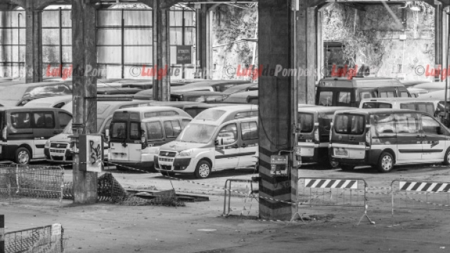 Il deposito Atac a Valco di San Paolo