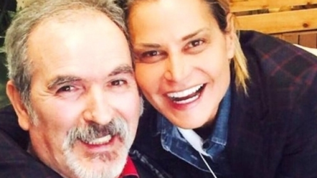 Lamberto Sposini posa con Simona Ventura a 5 anni dall'ictus - today.it