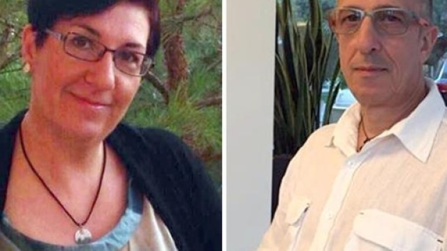 Soldi e playstation per rilassarsi dopo aver ucciso i genitori con la complicit&agrave; dell'amico