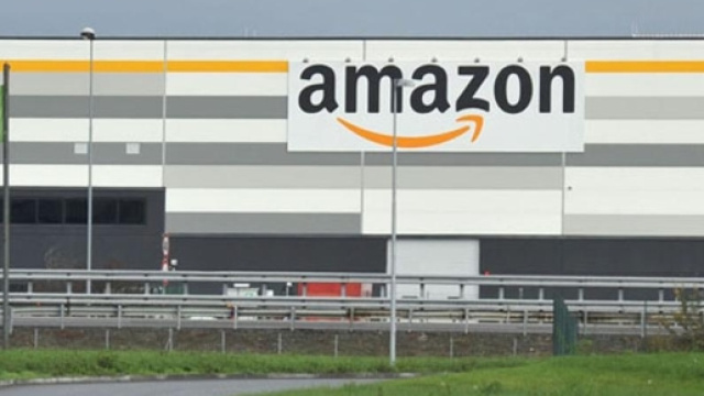 Amazon, 1.200 posti in Italia. Come candidarsi - La Stampa - lastampa.it