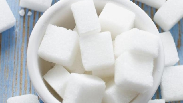 Non pi&ugrave; nemici: zucchero e sale riabilitati - La Stampa - lastampa.it