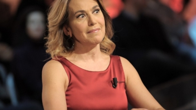 Televisione - L'inno del corpo sciolto in tv: orrori trash ... - unita.tv