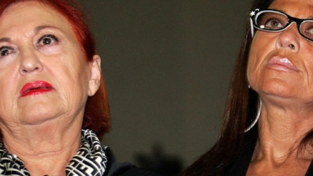 Wanna Marchi e Stefania Nobile potrebbero essere eliminate da "L'Isola dei famosi" prima dell'inizio dello show a causa di un servizio di "Striscia"