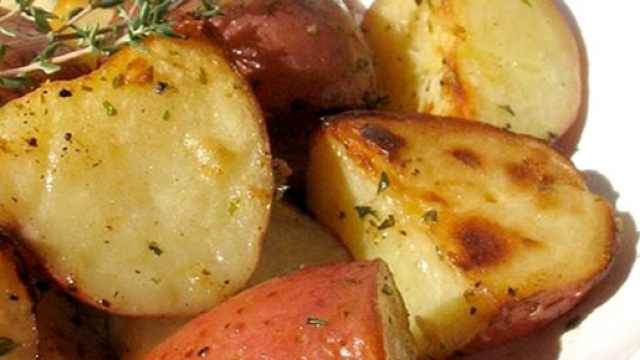 La patata - In cucina, variet&agrave;, in botanica | Alimentipedia ... - alimentipedia.it