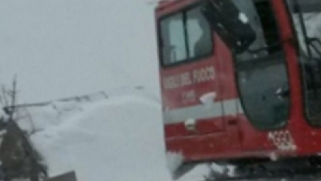 Vigili del fuoco impegnati in un intervento