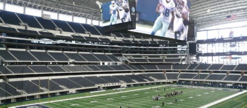 The Cowboys host the Packers in Sunday's NFL Playoff action. [Image via Flickr Creative Commons]