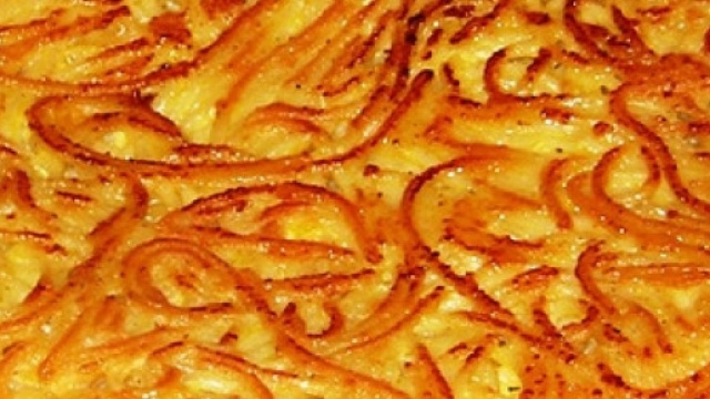 Frittata con gli avanzi di pasta del giorno prima un'idea per non buttare via nulla