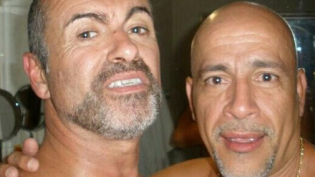 George Michael e Carlos Arturo Ortiz. Foto: Mirror.