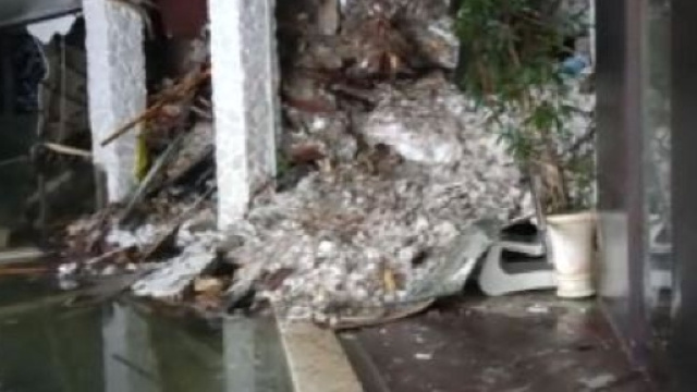Hotel Rigopiano: sotto le macerie segnali di vita.