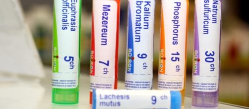 La Medicina Integrativa combina la medicina occidental con homeopat&iacute;a, acupuntura y osteopat&iacute;a