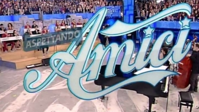 Gossip Amici 16: nuova coppia nella Scuola