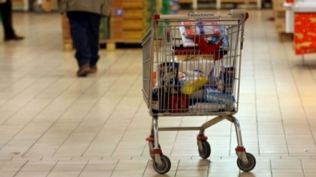 Istat rallenta la speranza: chiusura in deflazione nel 2016