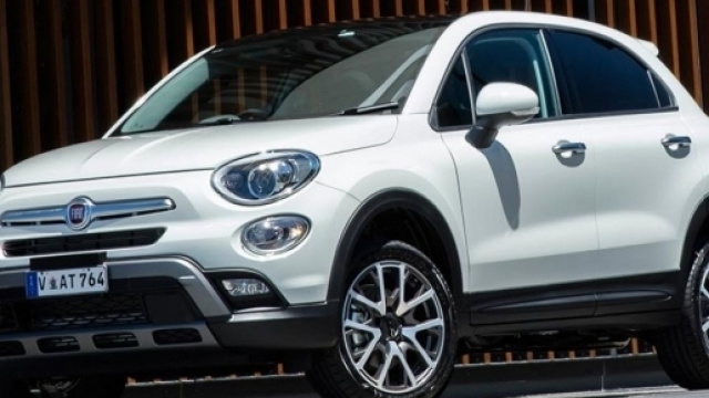 La Fiat 500X: uno dei tre modelli, con Dobl&ograve; e Jeep Renegade, che per i tedeschi non rispetta i limiti alle emissioni inquinanti.