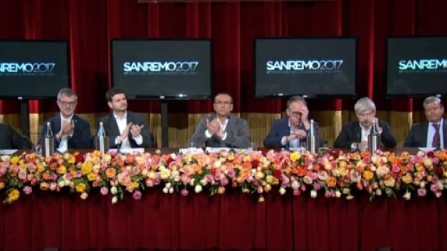 Sanremo 2017, Maria De Filippi al fianco di Carlo Conti ... - melodicamente.com