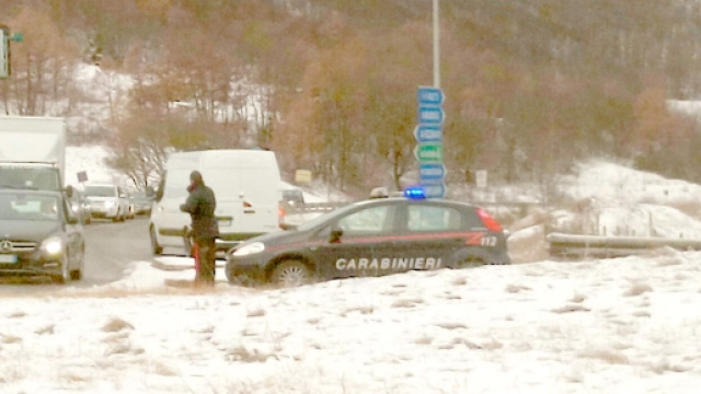 Strada dei Parchi bloccata per la neve