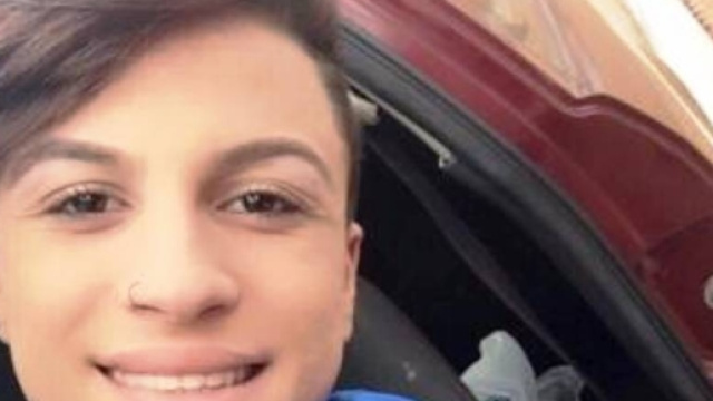 Uccide e brucia il corpo del figlio 17enne: "Non lo accettava ... - delitti.net